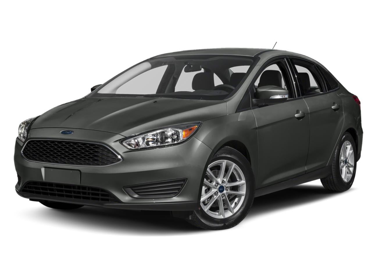 2015 Ford Focus Sedan S's photo