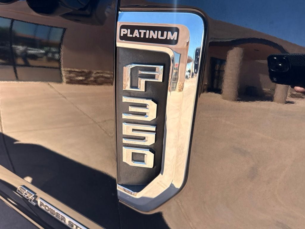 2017 Ford F-350SD Platinum DRW