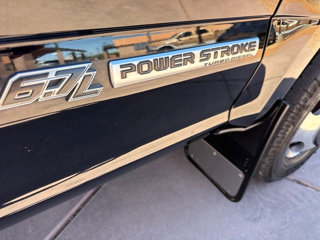 2017 Ford F-350SD Platinum DRW