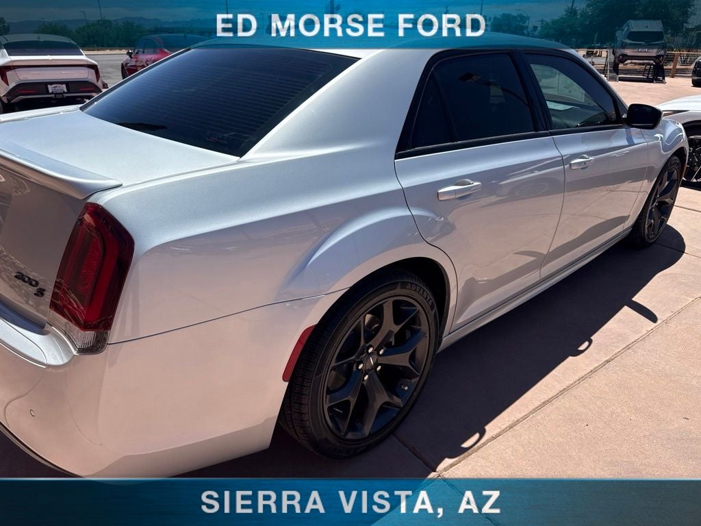 2023 Chrysler 300 S