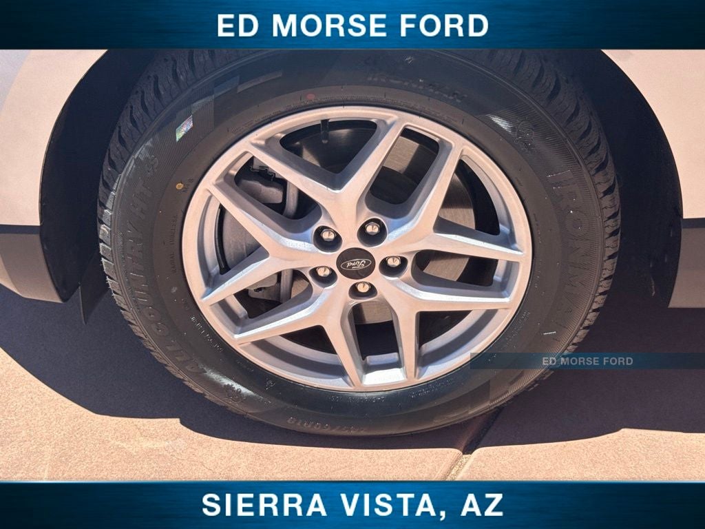 2023 Ford Edge SE