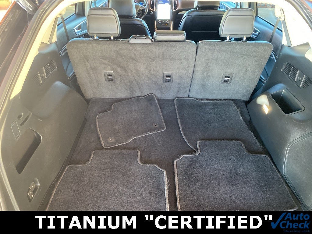 2022 Ford Edge Titanium