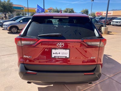 2022 Toyota RAV4 XLE