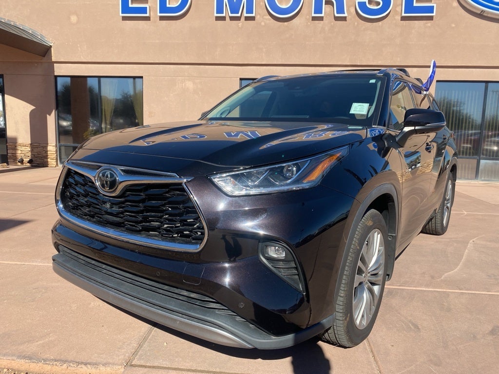 2022 Toyota Highlander Platinum