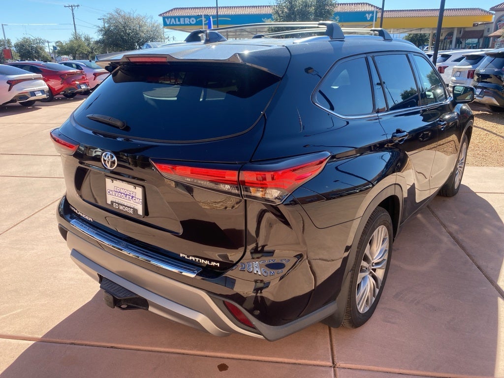 2022 Toyota Highlander Platinum