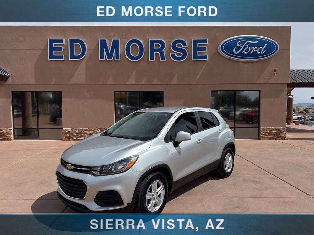 2020 Chevrolet Trax LS's photo
